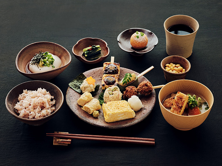 《豆富と、備前焼  takatsuki》地産地消にこだわった、滋味豊かな豆腐料理をランチで。