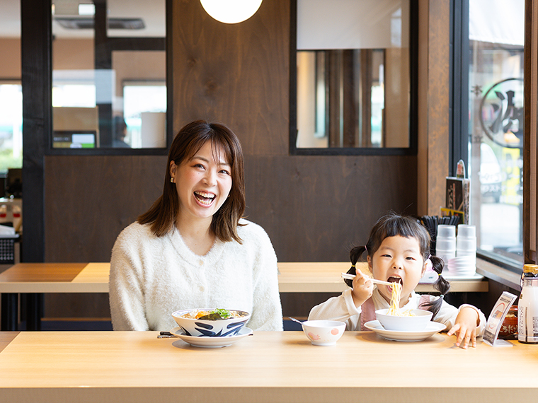 《丸源ラーメン　岡山大福店》子ども連れにやさしいサービスが満載！「肉そば」が看板メニューの大型店。 