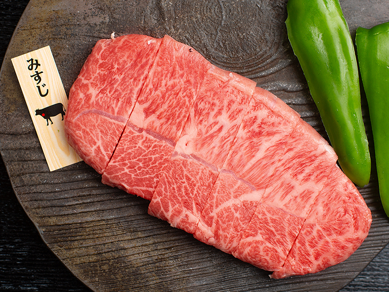 《焼肉ダイニング HACHIYA　本町店》女子会＆焼肉デートの最適解！　「おかやま和牛」とワインのペアリングを。【PR】