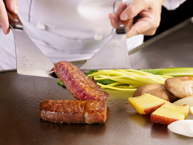 ホテルグランヴィア岡山 鉄板焼 備彩